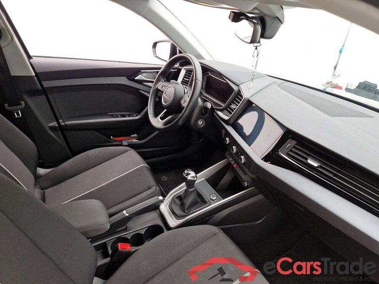 AUDI A1 1.0 25 TFSI ATTRACTION #3