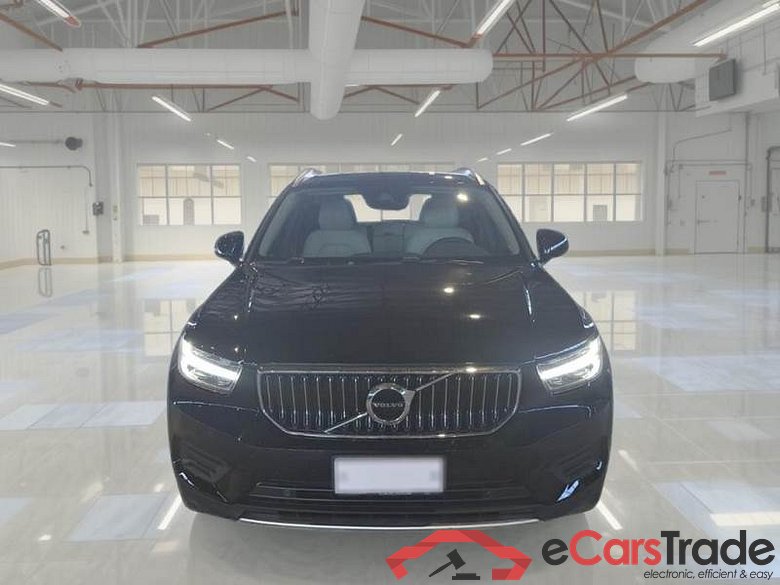 VOLVO XC40 / 2017 / 5P / FUORISTRADA T4 PLUG-IN HYBRID AUTO RECHARGE INSCR N1 #6