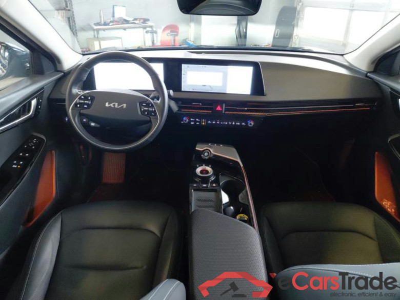 KIA EV6 / 2021 / 5P / SUV 77,4 KWH AIR SPECIAL EDITION AWD DUAL M. #3