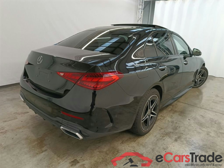 Mercedes-Benz C-Klasse Berline C 300 e AMG Line 4d #2