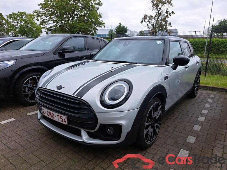 MINI - MIN CLUBMAN COOPER 1.5iA 136PK John Cooper Works Trim With JCW Sport Seats & Connected Navigation & Driving Assistant Pack & Comfort Pack Plus & Transparent Roof