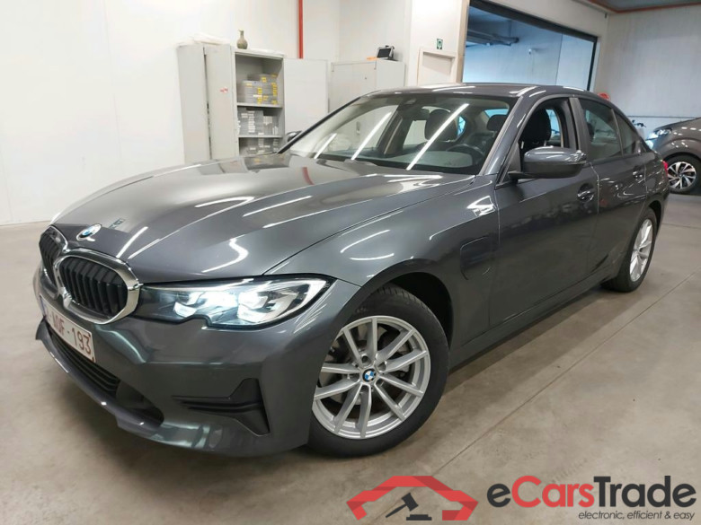 BMW - BMW 3 BERLINE 320e 204PK Business Edition With Heated Seats & Harman Kardon Sound & Electric Hatch & Parking Assistant Pack  * HYBRID * #1