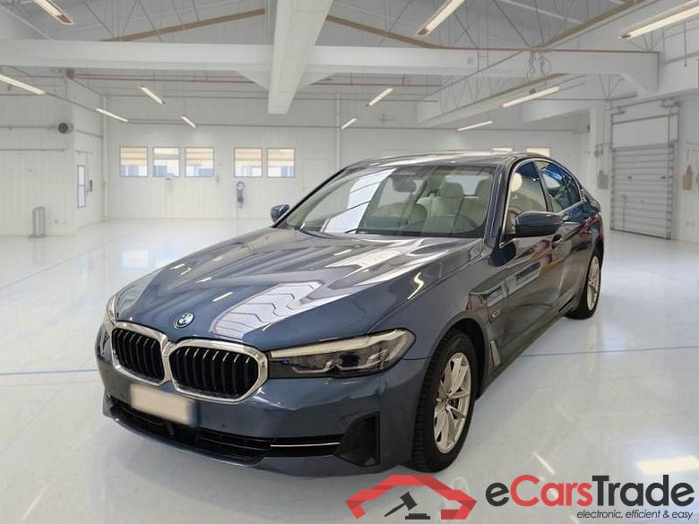 BMW SERIE 5 / 2020 / 4P / BERLINA 530E XDRIVE BUSINESS AUTO