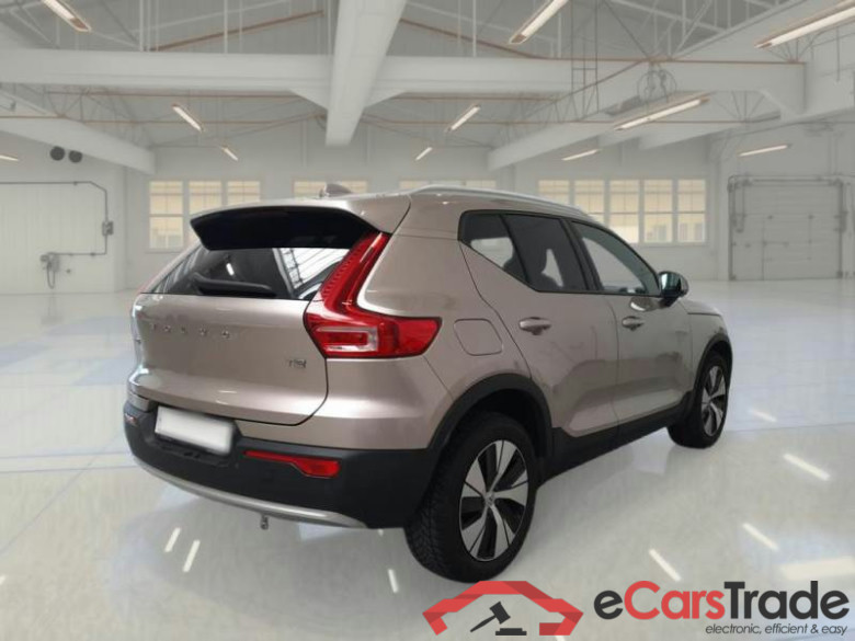 VOLVO XC40 / 2021 / 5P / SUV T2 AUTOMATICO CORE #2