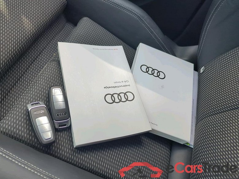 AUDI Q4 e-tron 150 kW #6