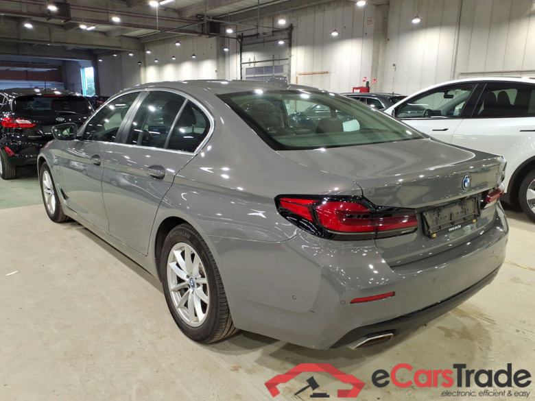 BMW 5 SERIES BERLINE 2.0 520E AUTO #2
