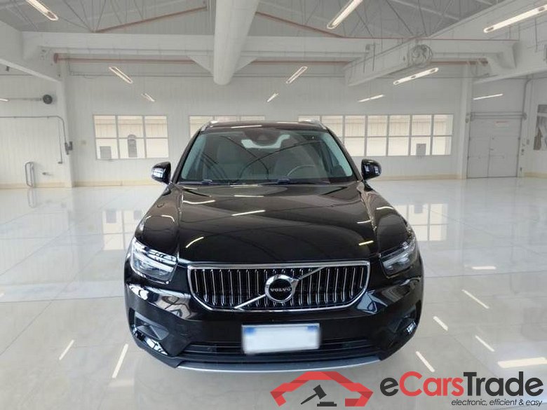 VOLVO XC40 / 2017 / 5P / SUV T4 PLUG-IN HYBRID AUTO RECH INSCRIP EXPR #6
