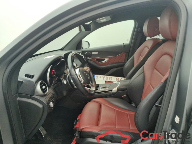 Mercedes-Benz GLC Coupé GLC 300 de 4MATIC 5d #3