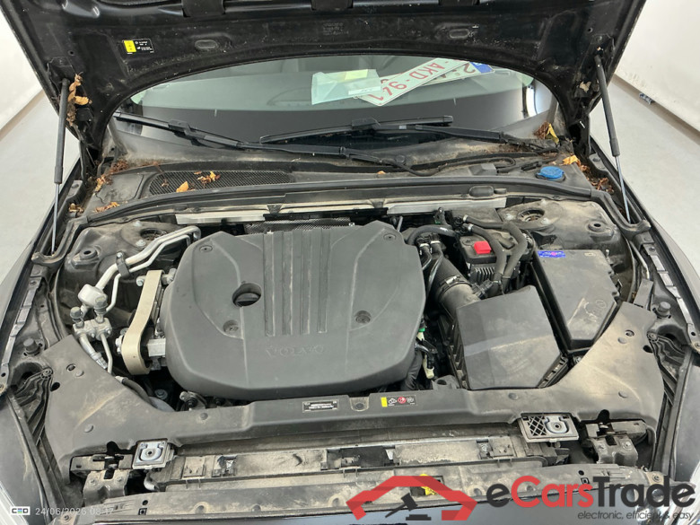 VOLVO V60 - 2018 2.0 B3 MHE Momentum Pro Geartronic #6