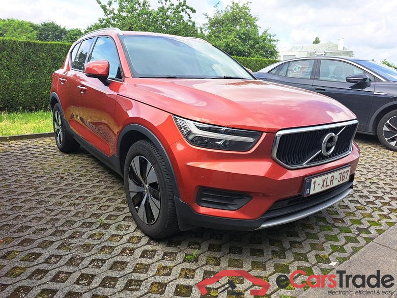 VOLVO XC40 DIESEL 2.0 D3 Momentum Pro #2