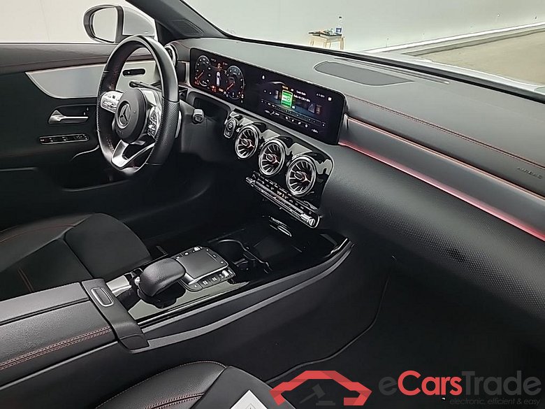 MERCEDES-BENZ CLA Shooting Brake CLA 200 DCT AMG Line 5D 120kW #6