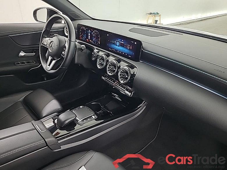 MERCEDES-BENZ CLA CLA 180 DCT Luxury Line 4D 100kW #6