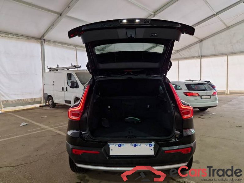 VOLVO XC40 / 2021 / 5P / SUV T2 AUTOMATICO CORE #5