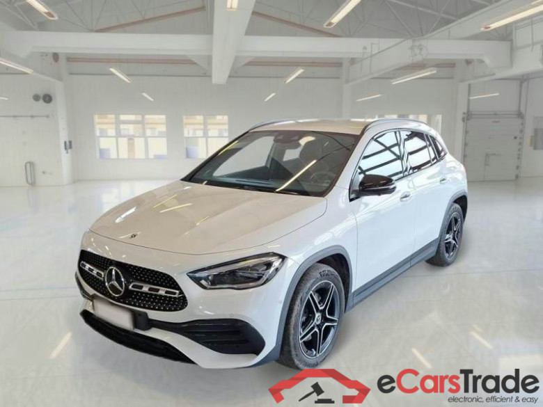 MERCEDES-BENZ GLA / 2020 / 5P / CROSSOVER GLA 250 AUTOMATIC EQ-POWER PREMIUM #1