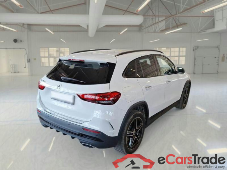 MERCEDES-BENZ GLA / 2020 / 5P / CROSSOVER GLA 250 AUTOMATIC EQ-POWER PREMIUM #2