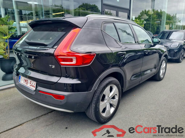 VOLVO XC40 1.5 T3 Momentum Pro Geartronic #4