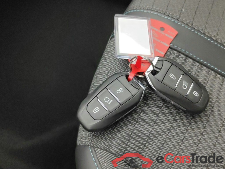 PEUGEOT 2008 - 2020 1.2 PureTech 130 Allure S&S (EU6.3) 5d #4