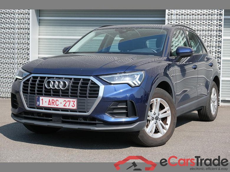 AUDI Q3 PHEV 45 TFSIe Attraction S tron.(180 kW) #1
