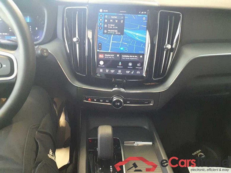 Volvo XC60 (03.2017->) DE - SUV5 B4 (Benzin) 2WD EU6d, Momentum Pro Mild-Hybrid, (Facelift) 2021 - 2022 #6