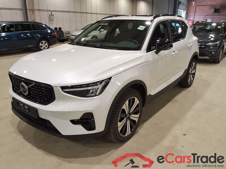 VOLVO XC40 1.5 T4 PHEV ULTIMATE DARK DESIGN DCT