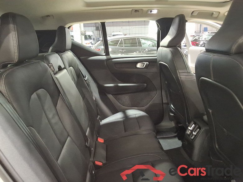 VOLVO XC40 1.5 T4 PHEV ULTIMATE DARK DESIGN DCT #5