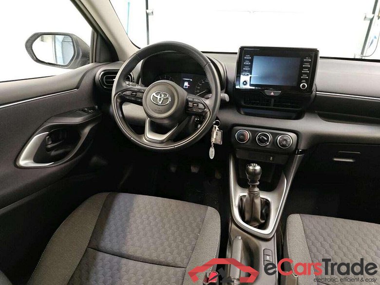 TOYOTA Yaris 1.5 VVT-i Active #3