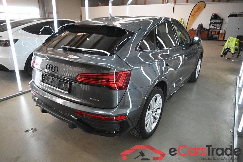 AUDI Q5 Sportback 50 TFSIe Sportback quattro S tronic S line 5d 195kW #2
