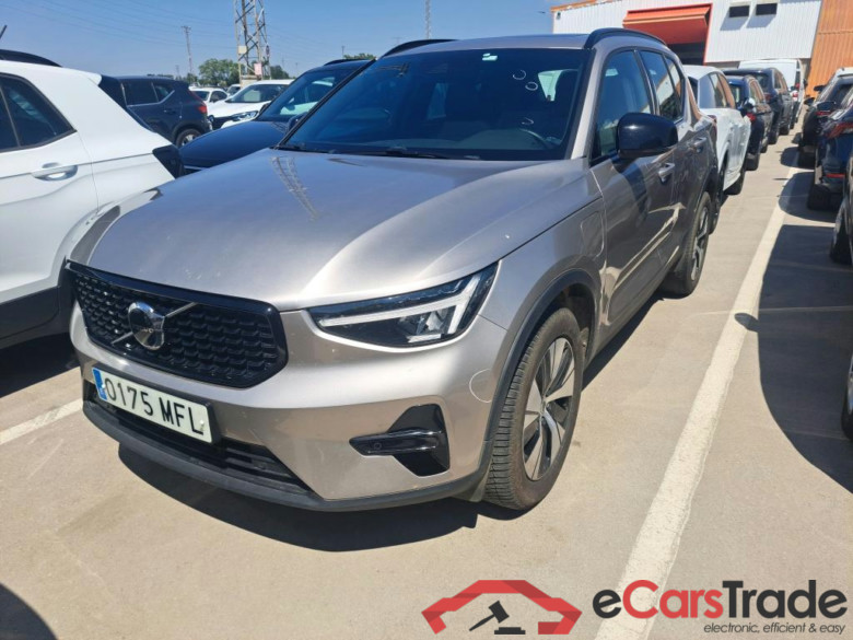 VOLVO XC40 / 2021 / 5P / todoterreno 1.5 T4 Recharge PHEV Plus Dark Auto #1