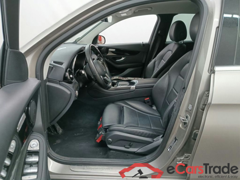Mercedes-Benz GLC GLC 300 de Business Solution 4MATIC 5d #3