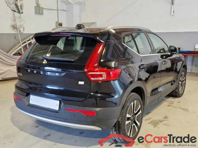 VOLVO XC40 / 2017 / 5P / SUV T5 PLUG-IN HYBRID AUTO RECHARGE INSCR. #2