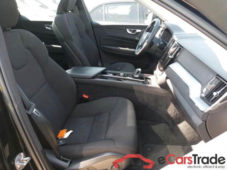 VOLVO XC60 / 2017 / 5P / todoterreno 2.0 T6 AWD Recharge Inscription Exp Auto #6