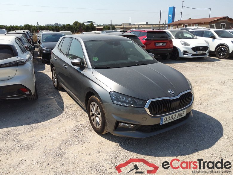 SKODA Fabia 1.0 TSI 70 kW (95 CV) Manual 5 vel. Selection (Winterpack) #1