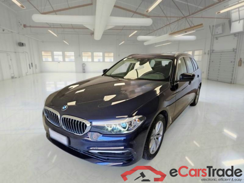 BMW SERIE 5 / 2016 / 5P / STATION WAGON 520D AUT BUSINESS TOURING #1