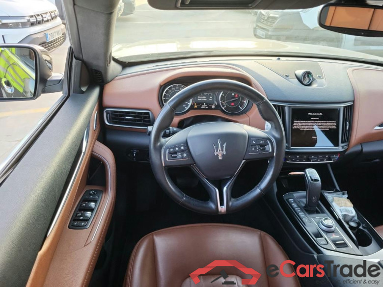MASERATI Levante / 2016 / 5P / todoterreno Executive 3.0 V6 twin turbo 257 kW #3