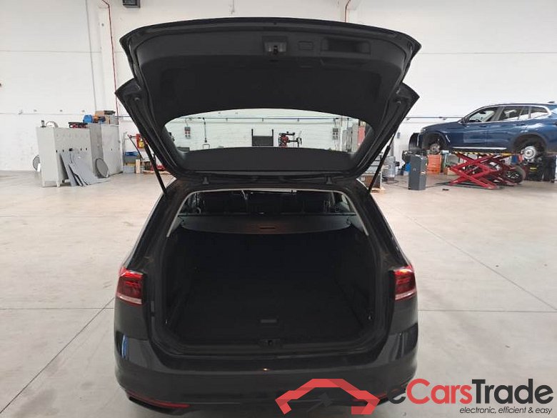 VOLKSWAGEN PASSAT / 2019 / 5P / STATION WAGON VAR. 2.0 TDI SCR EVO 110KW BUSINESS #5