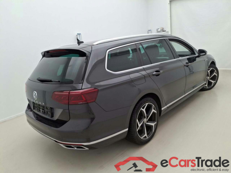 VOLKSWAGEN PASSAT VARIANT 2.0 TSI R-LINE #2