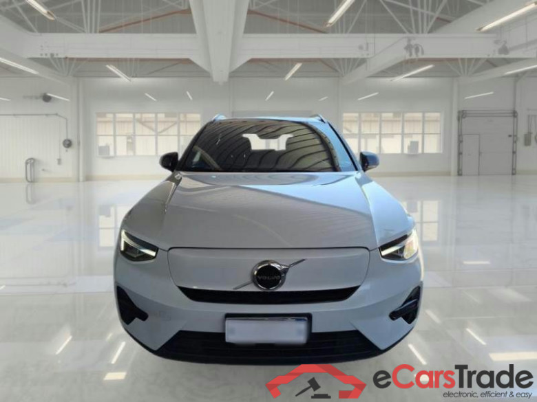 VOLVO XC40 / 2021 / 5P / SUV RECHARGE TWIN PLUS #6