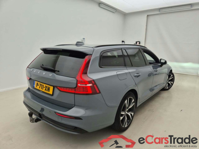 VOLVO V60 2.0 B4 Plus Dark #2