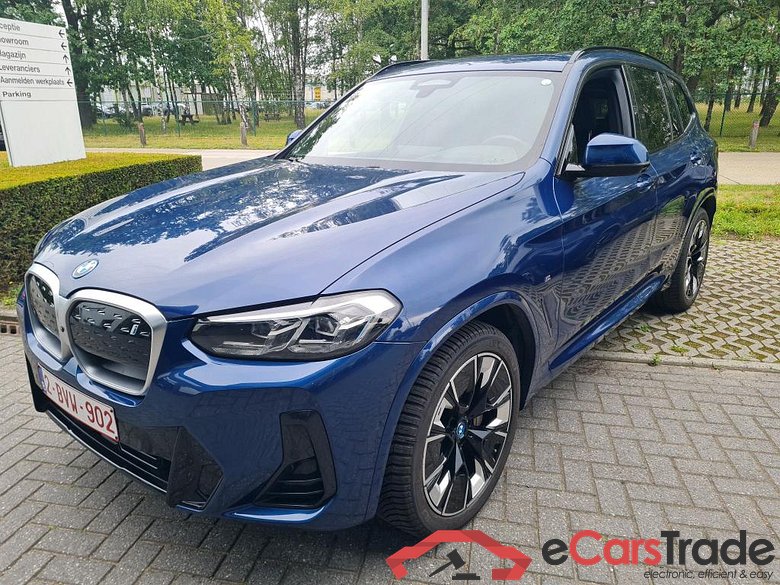 BMW IX3 80KWH AUTO