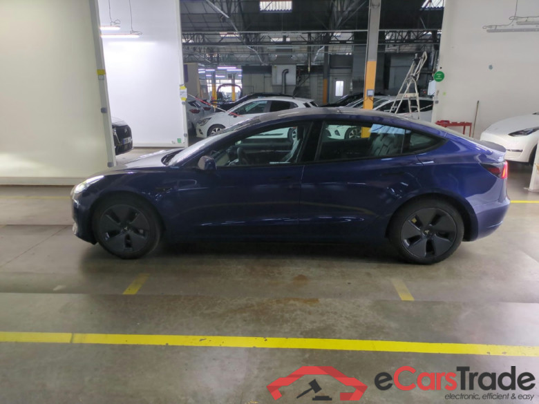 TESLA Model 3 / 2018 / 4P / Berline Autonomie Standard Plus RWD #2