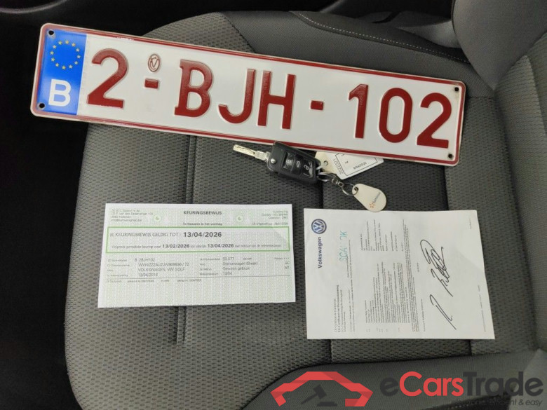 Volkswagen Golf VII e-Golf 5d #4