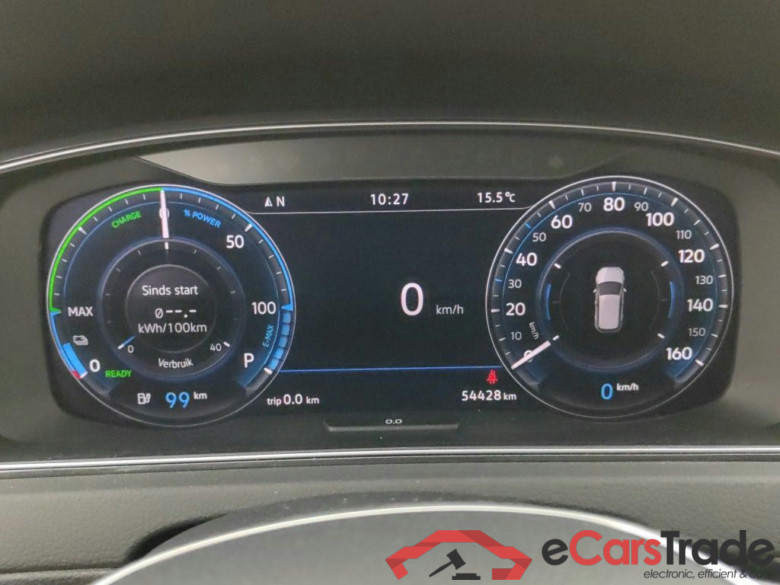 Volkswagen Golf VII e-Golf 5d #6