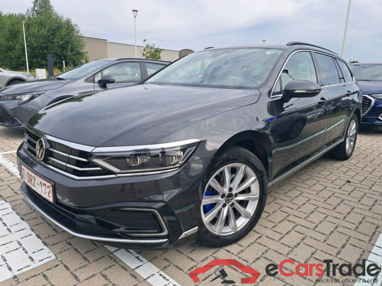 VOLKSWAGEN PASSAT VARIANT 1.4 TSI MSQ VARIANT GTE BUSINESS #1