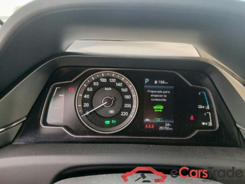 HYUNDAI IONIQ / 2019 / 5P / berlina con portón 1.6 GDI PHEV Klass DCT #4