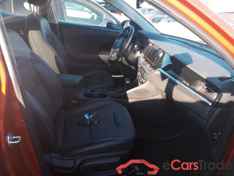 KIA Niro / 2019 / 5P / crossover 1.6 GDi PHEV 104kW (141CV) Emotion #6