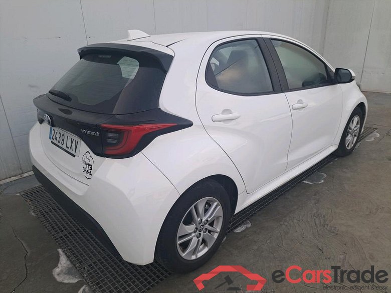 TOYOTA Yaris / 2020 / 5P / berlina con portón 1.5 120H Active Tech #2