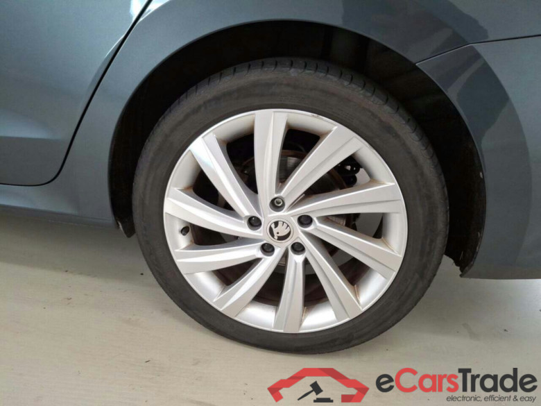 SKODA OCTAVIA COMBI 1.4 TSI IV CLEVER DSG #4