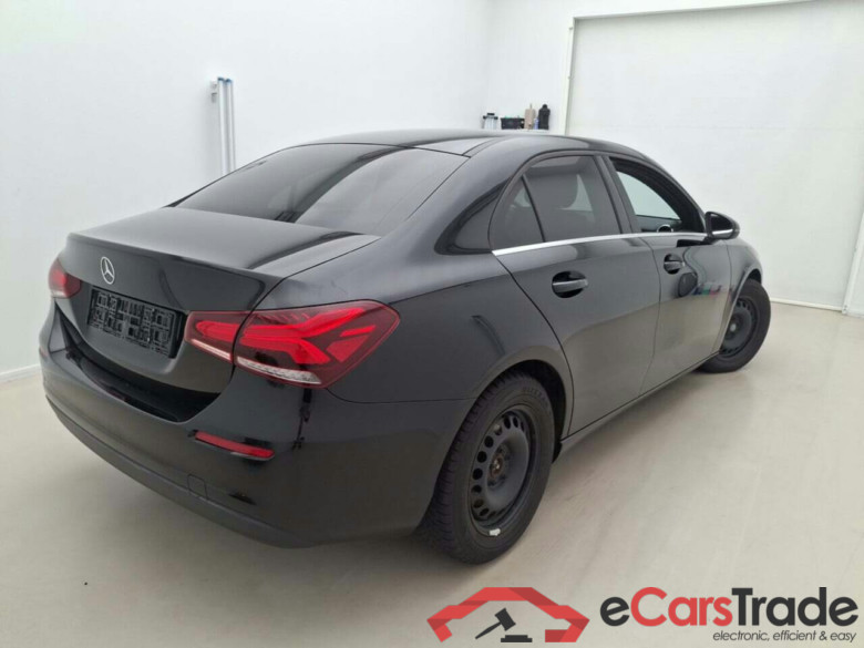 Mercedes-Benz A 200d Limo 4Matic Aut. LED Navi 1/2 Sport-Leather KeylessGo Klima ... #3