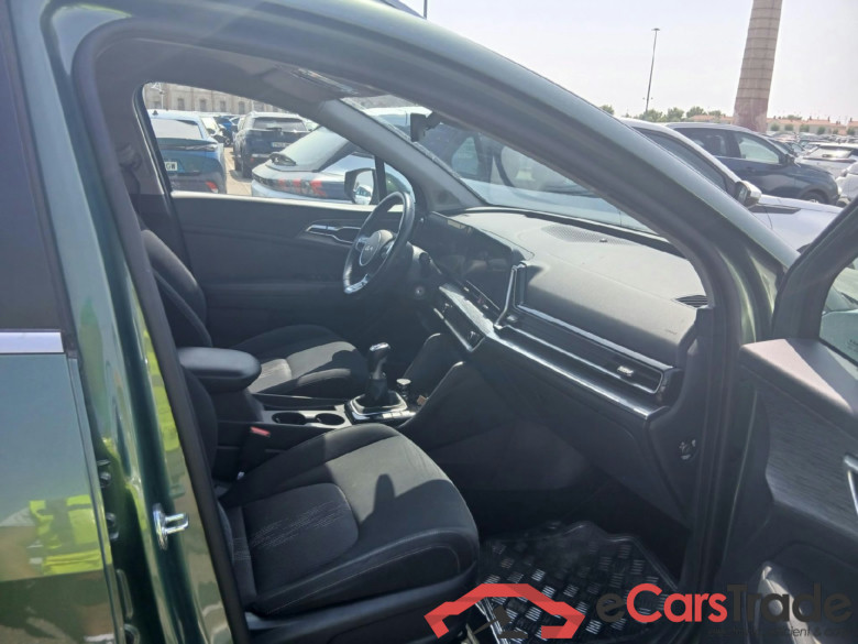 KIA Sportage / 2022 / 5P / todoterreno 1.6 T-GDi MHEV 110kW (150CV) Drive 4x2 #6