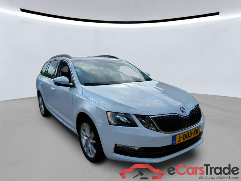 SKODA Octavia Combi 110 kW #4
